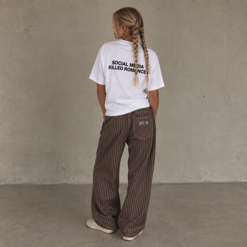 Social Media Killed Romance, T-shirt